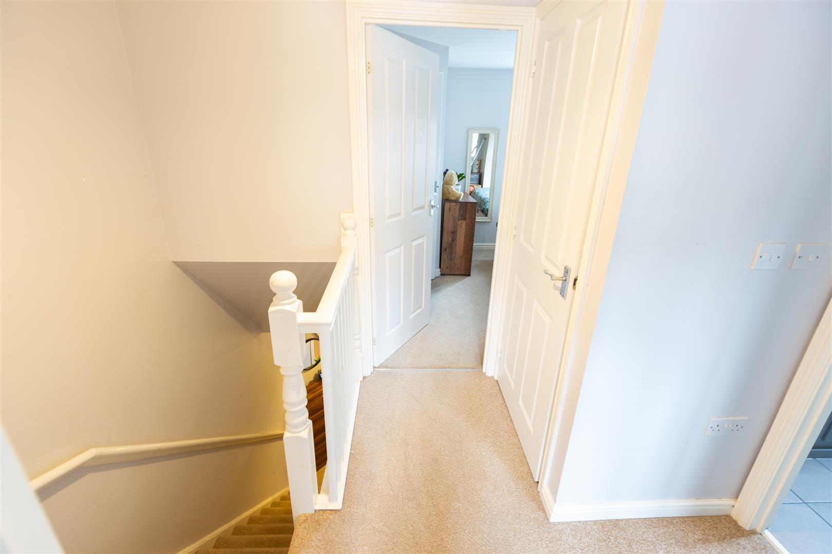 Heol Waungron, Carway, Kidwelly, SA17 4HY